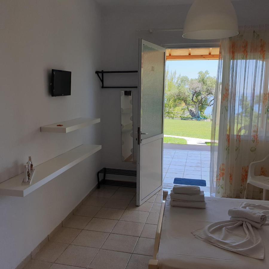 Amparoudes Apartamento Kriopigi Exterior foto