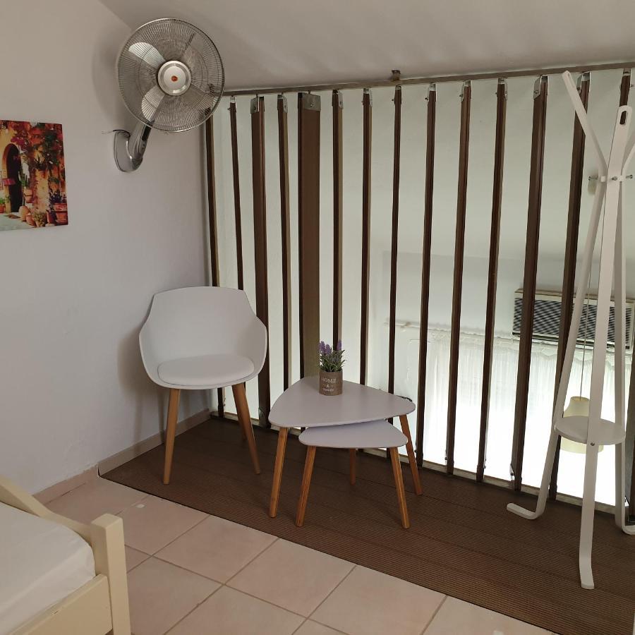 Amparoudes Apartamento Kriopigi Exterior foto