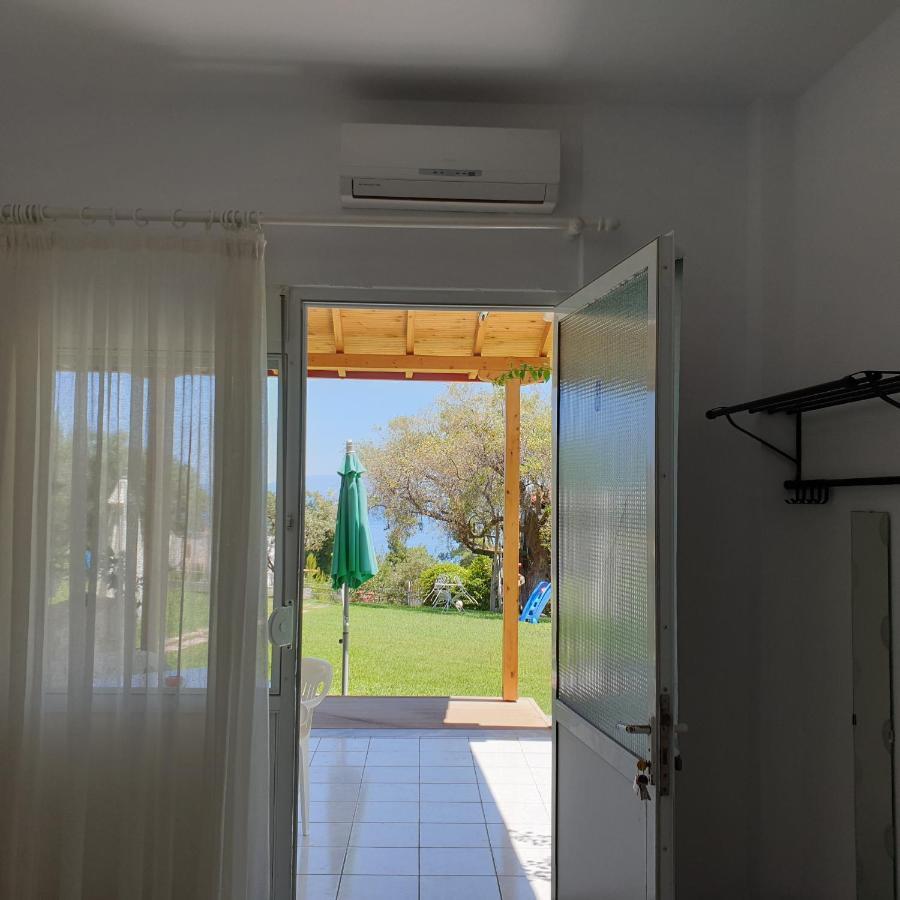 Amparoudes Apartamento Kriopigi Exterior foto
