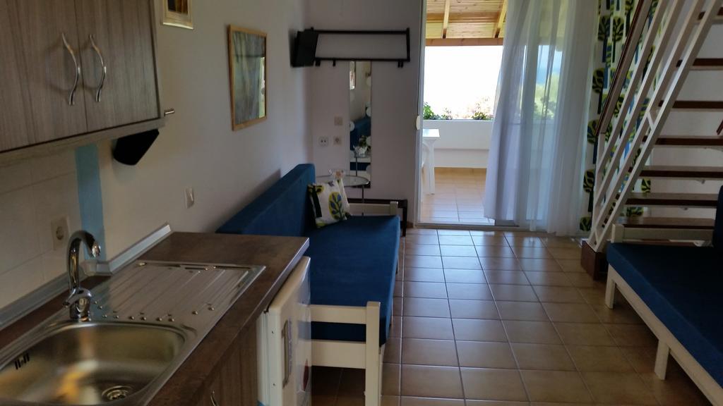 Amparoudes Apartamento Kriopigi Quarto foto