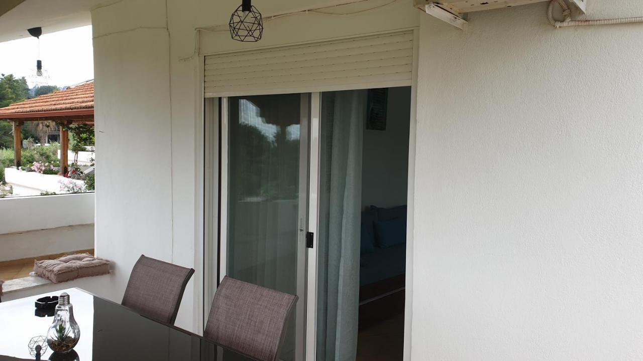 Amparoudes Apartamento Kriopigi Exterior foto